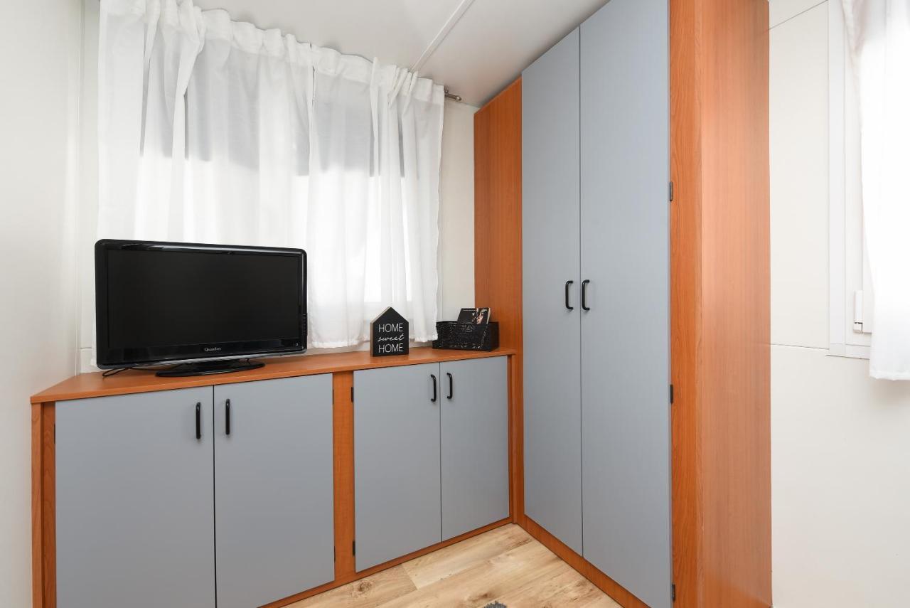 Mia Mobile Home With Jacuzzi Ždrelac Exterior foto